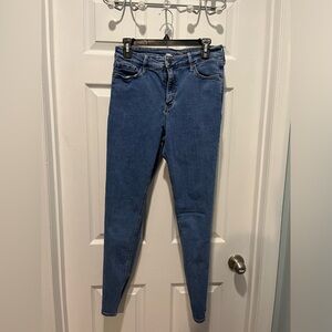 Old Navy Rockstar High Waisted Skinny Jean Size 10
